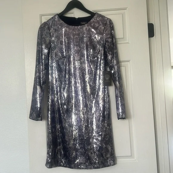vince camuto silver sequin dress Vince Camuto Women's Cap Sleeve Boat Neck Sequin Gown, Silver, 0 at Amazon Women's Clothing store